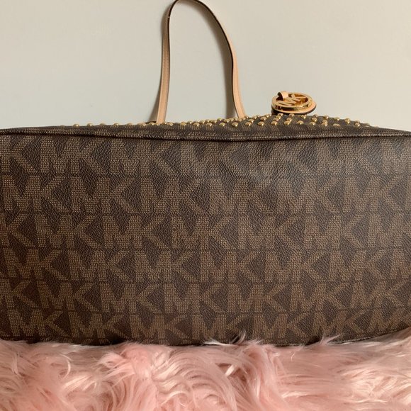 NWT! MICHAEL KORS MK STUDDED JET SET TRAVEL TOTE BAG WITH DUST BAG - Picture 6 of 13